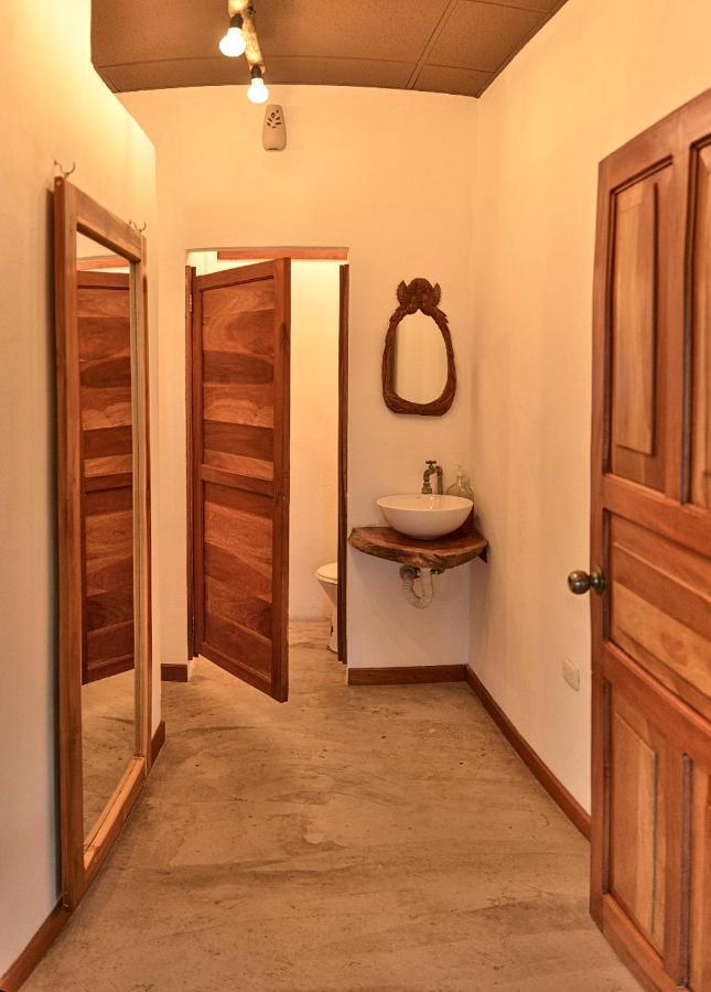 Hostal Don Cenobio Флорес Экстерьер фото