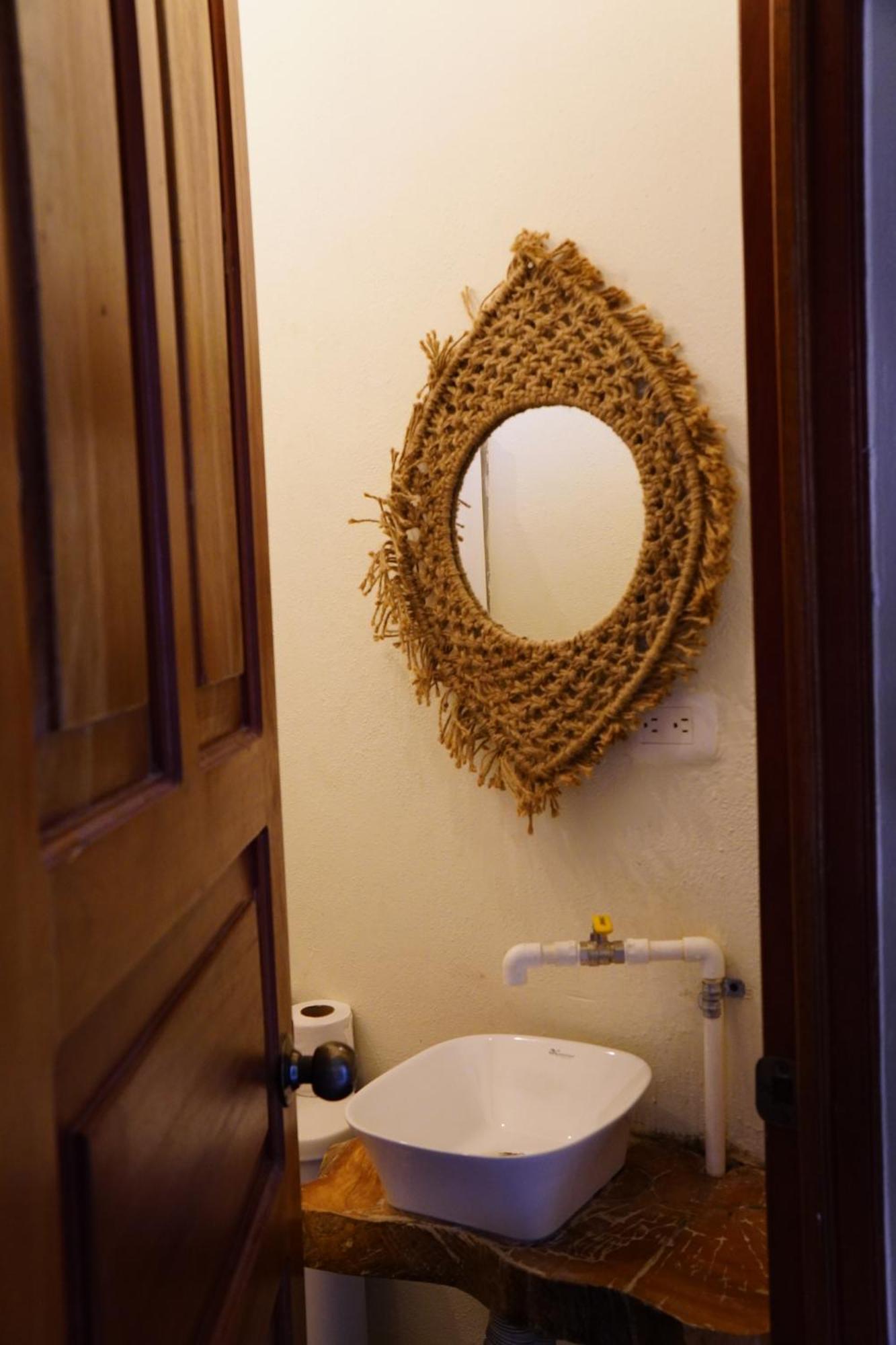 Hostal Don Cenobio Флорес Экстерьер фото