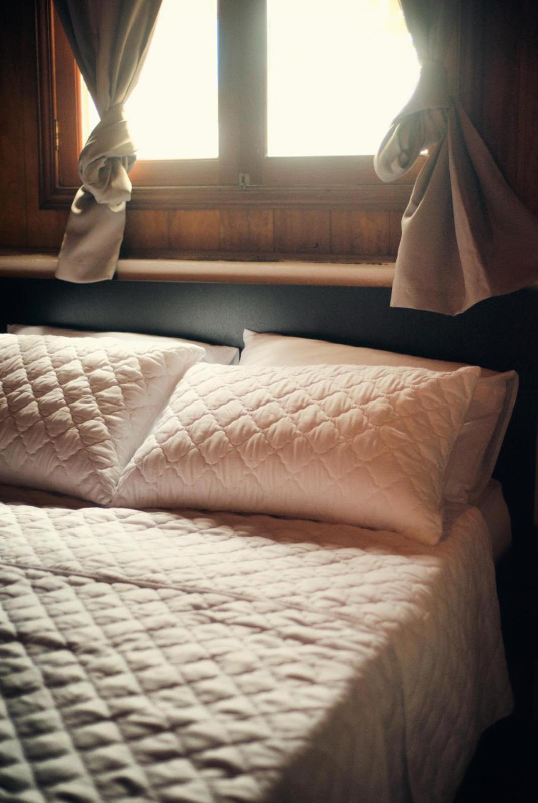 Hostal Don Cenobio Флорес Экстерьер фото